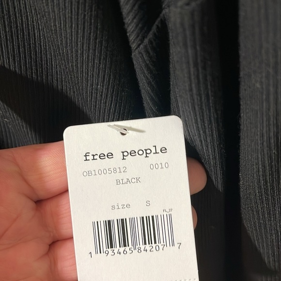 Free People Shimmy Shake Top in Black size Small NWT - Picture 9 of 9